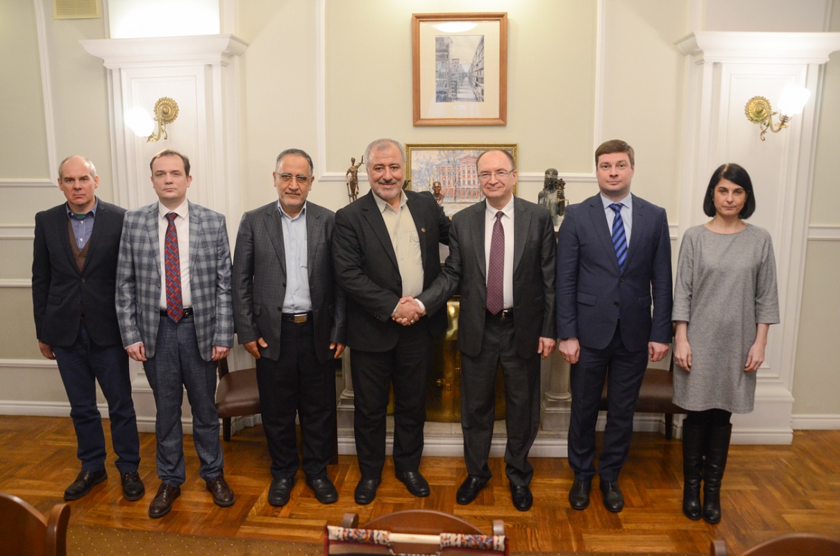A delegation from the University of Isfahan visits St Petersburg University