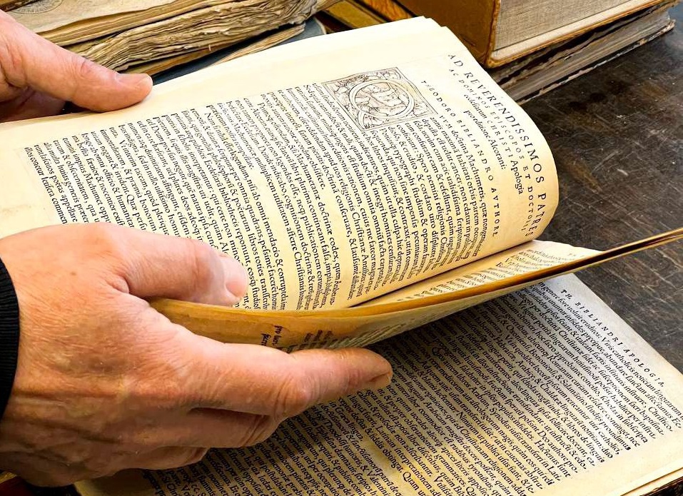 Scholars study the world’s first printed Quran from the M. Gorky Scientific Library of St Petersburg University